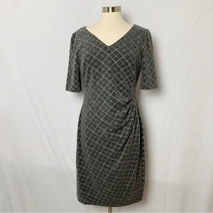 Anne Klein Size 12 Grey V-Neck Ruched Lined Shift Dress